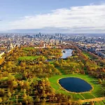 Large 6 Bedroom Residence Retreat In Holland Park