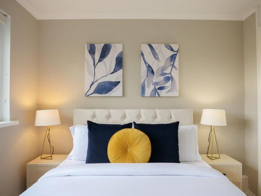 Holiday home Large 6 Bedroom Retreat In Holland Park *